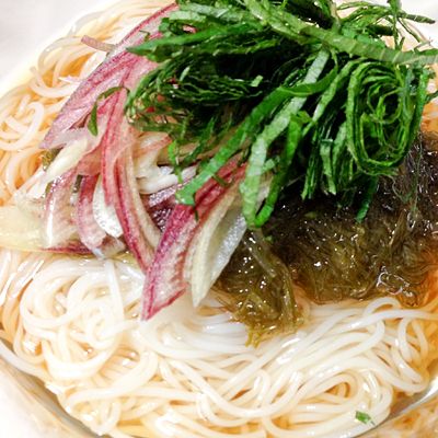 がごめ昆布のとぅるとぅるぶっかけ素麺