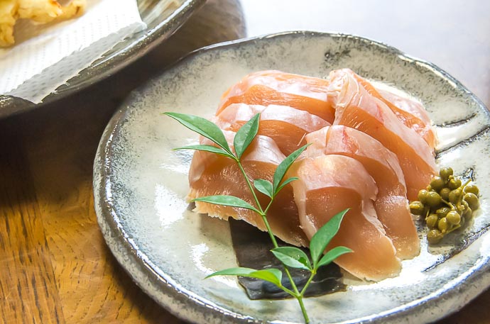 朝引き地鶏ささ身の昆布締め