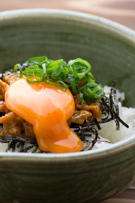 うにホタテと新鮮たまごの濃厚とろとろ丼